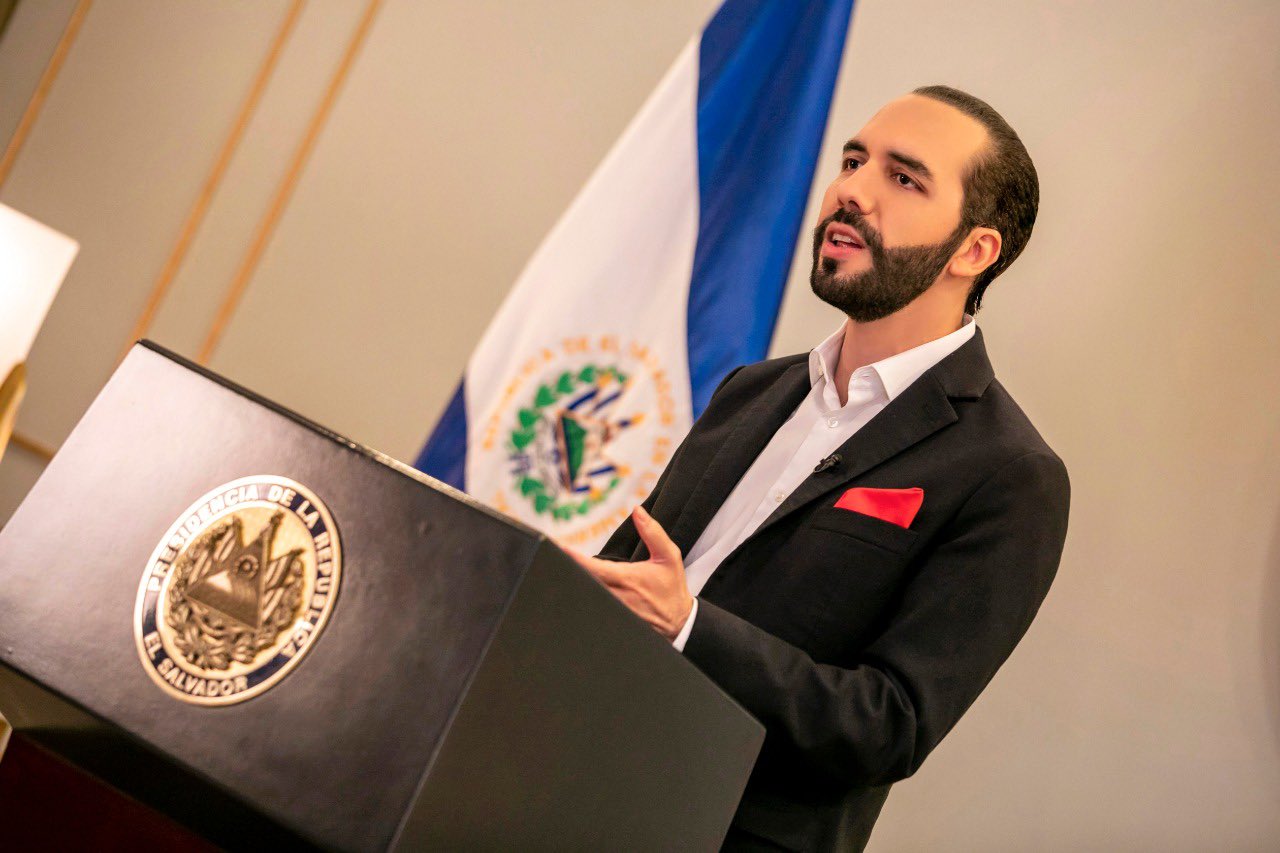 Presidente Bukele: “No entiendo como aún hay gente que sigue apoyando a ARENA” presidente-bukele-no-entiendo-como-aun-hay-gente-que-sigue-apoyando-a-arena